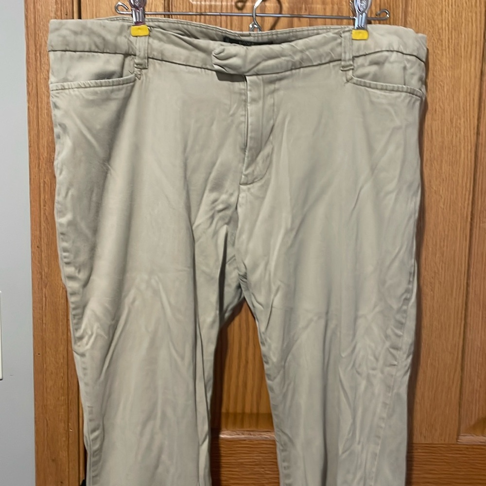 Petite Riders By Lee Khaki Pants